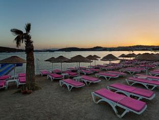 Cesars Bodrum Suites & Boutique Экстерьер фото